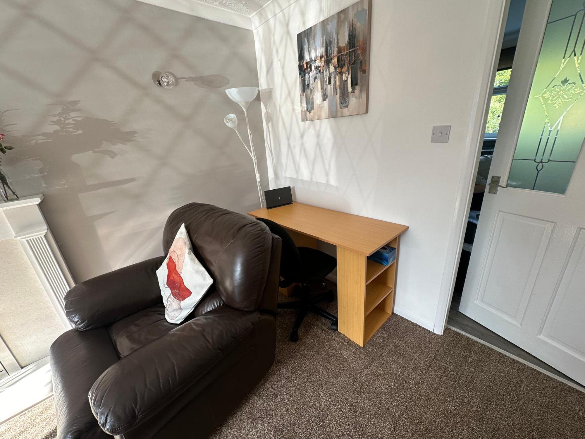 Hinckley Home Sleeps 5 Complete House Leicester Exteriör bild